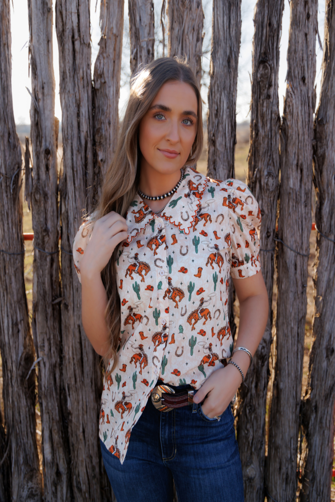 Top, Bucking Horse Peter Pan Collar HH3024