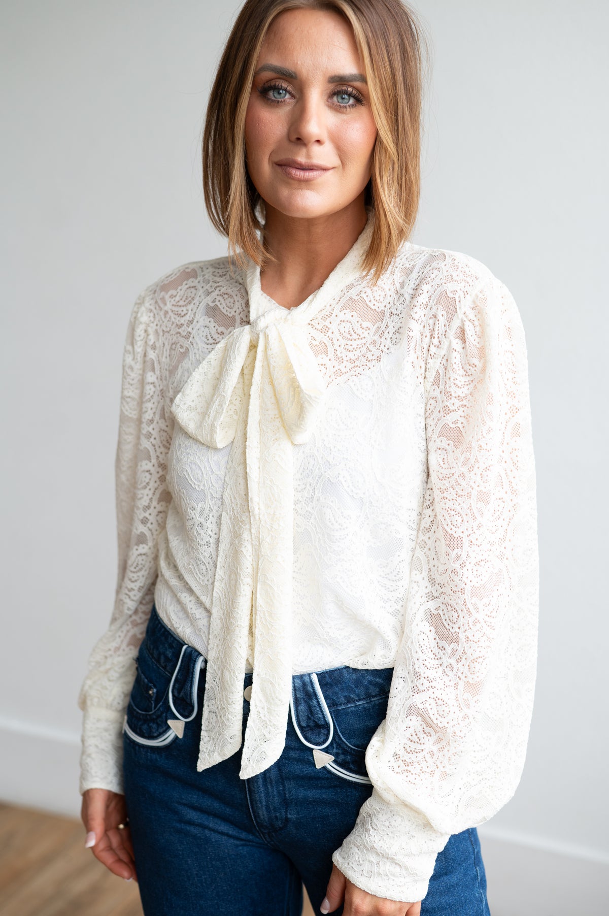 Tie Top, Lace HH2712