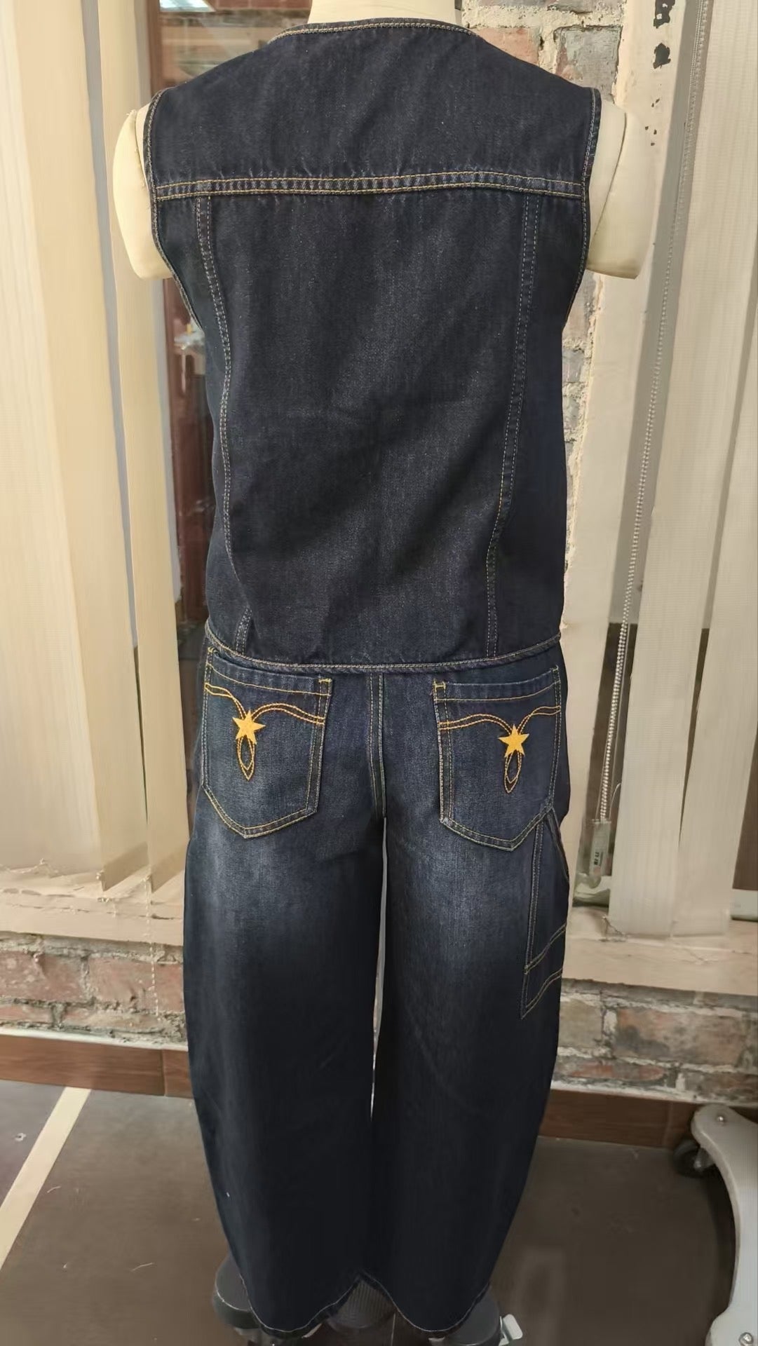 HH8700 BUCKLE BARREL JEANS