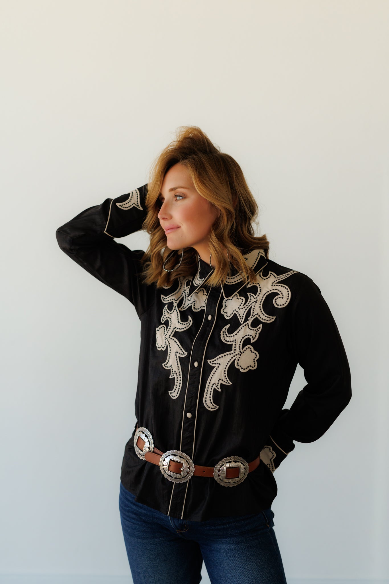 Top, Black Appliqué HH2535