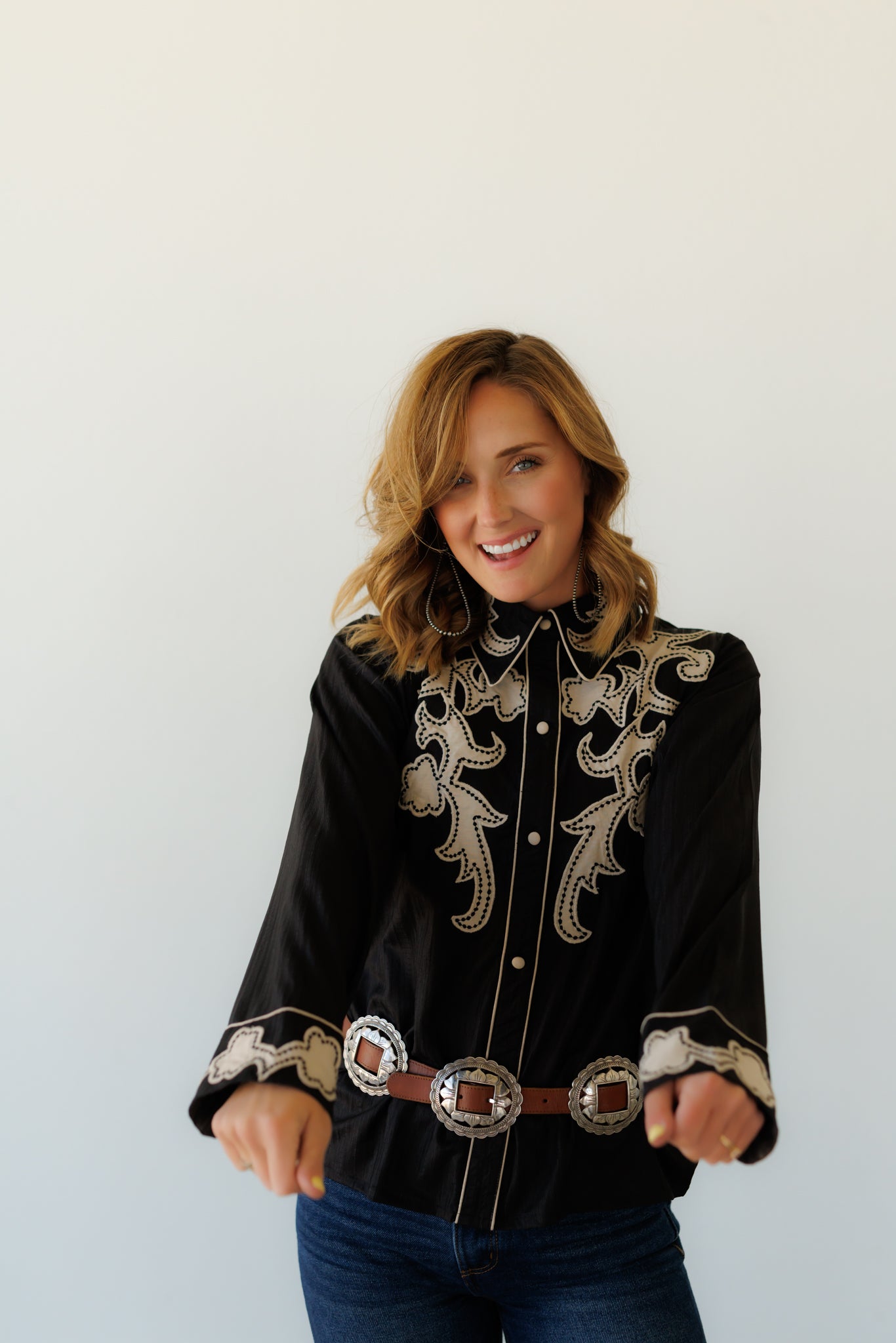 Top, Black Appliqué HH2535