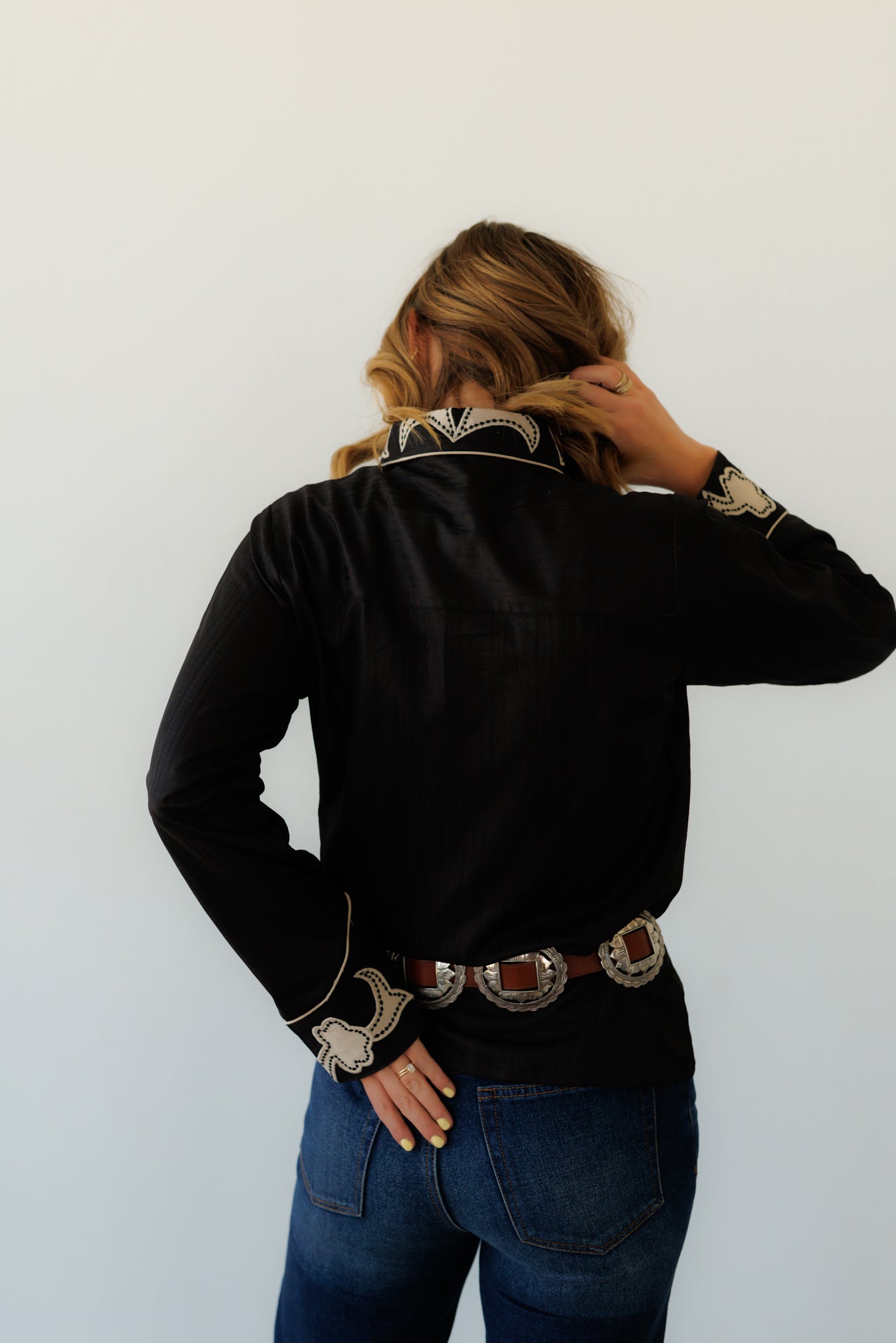 Top, Black Appliqué HH2535