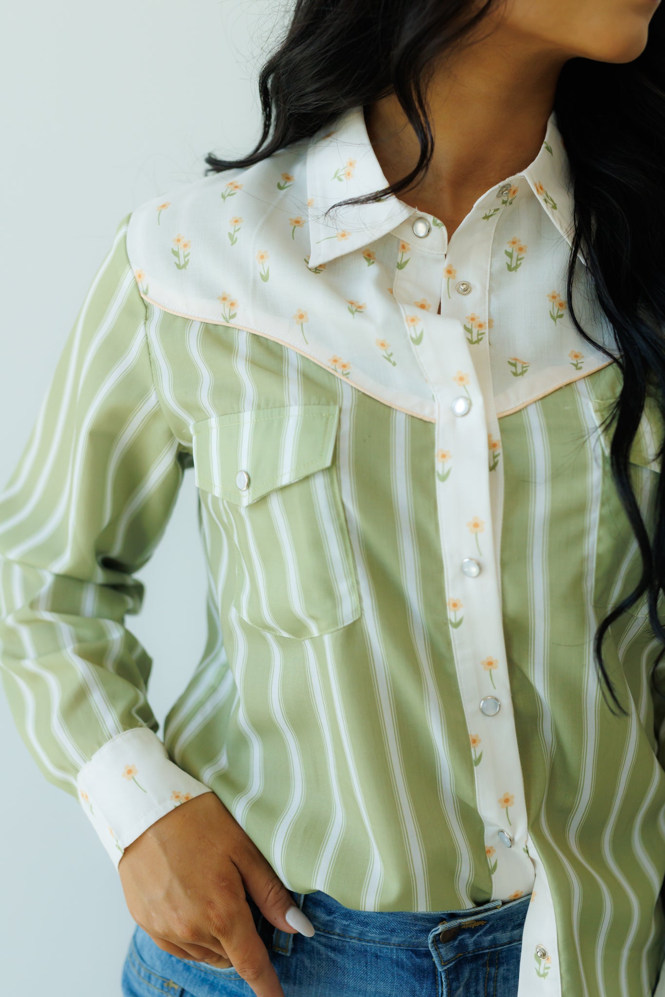 PEARL SNAP, Olive Stripe Floral HH2709