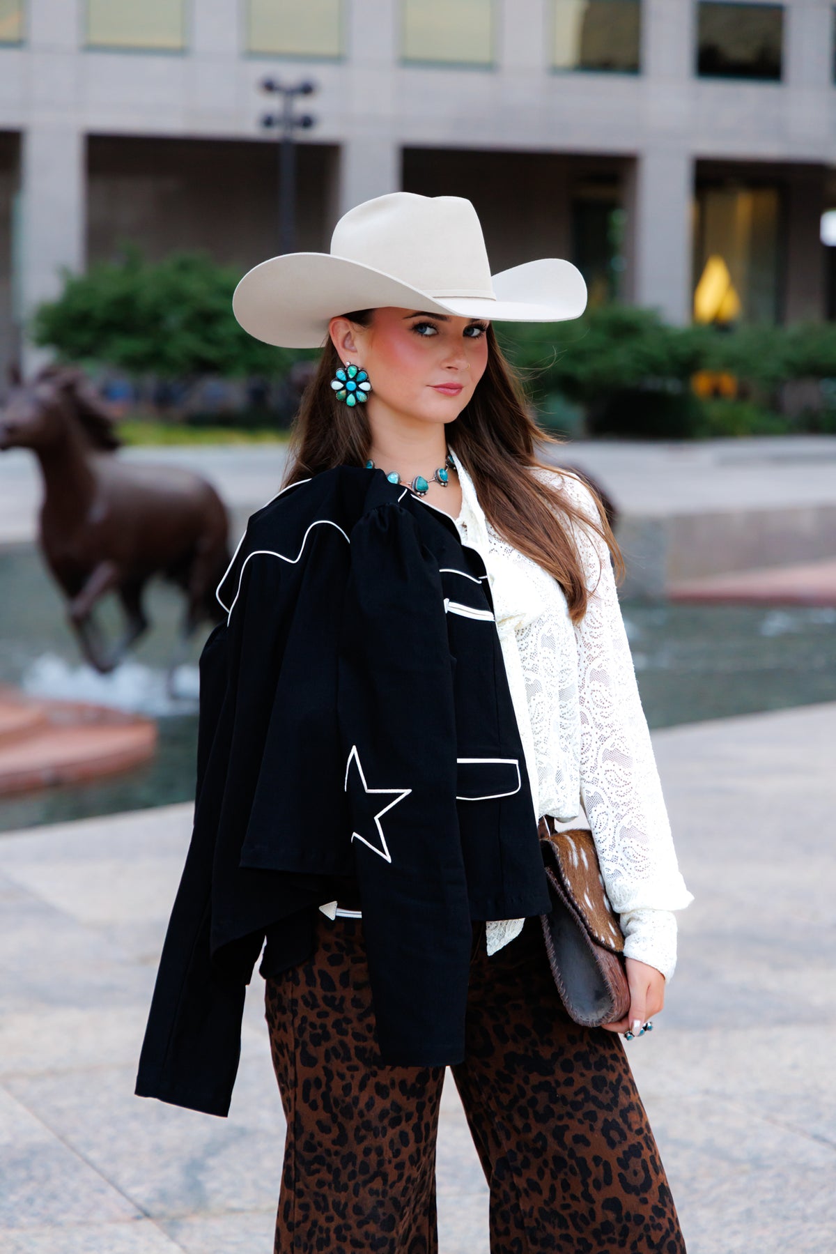 Black Star Cropped Blazer HH4006