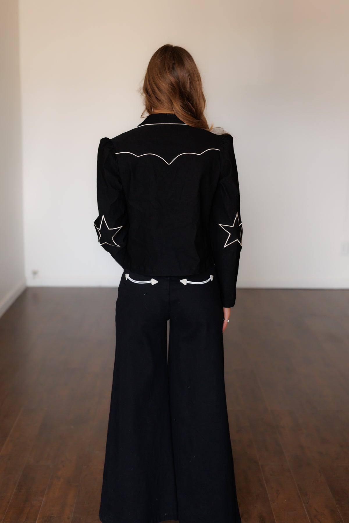 Black Star Cropped Blazer HH4006