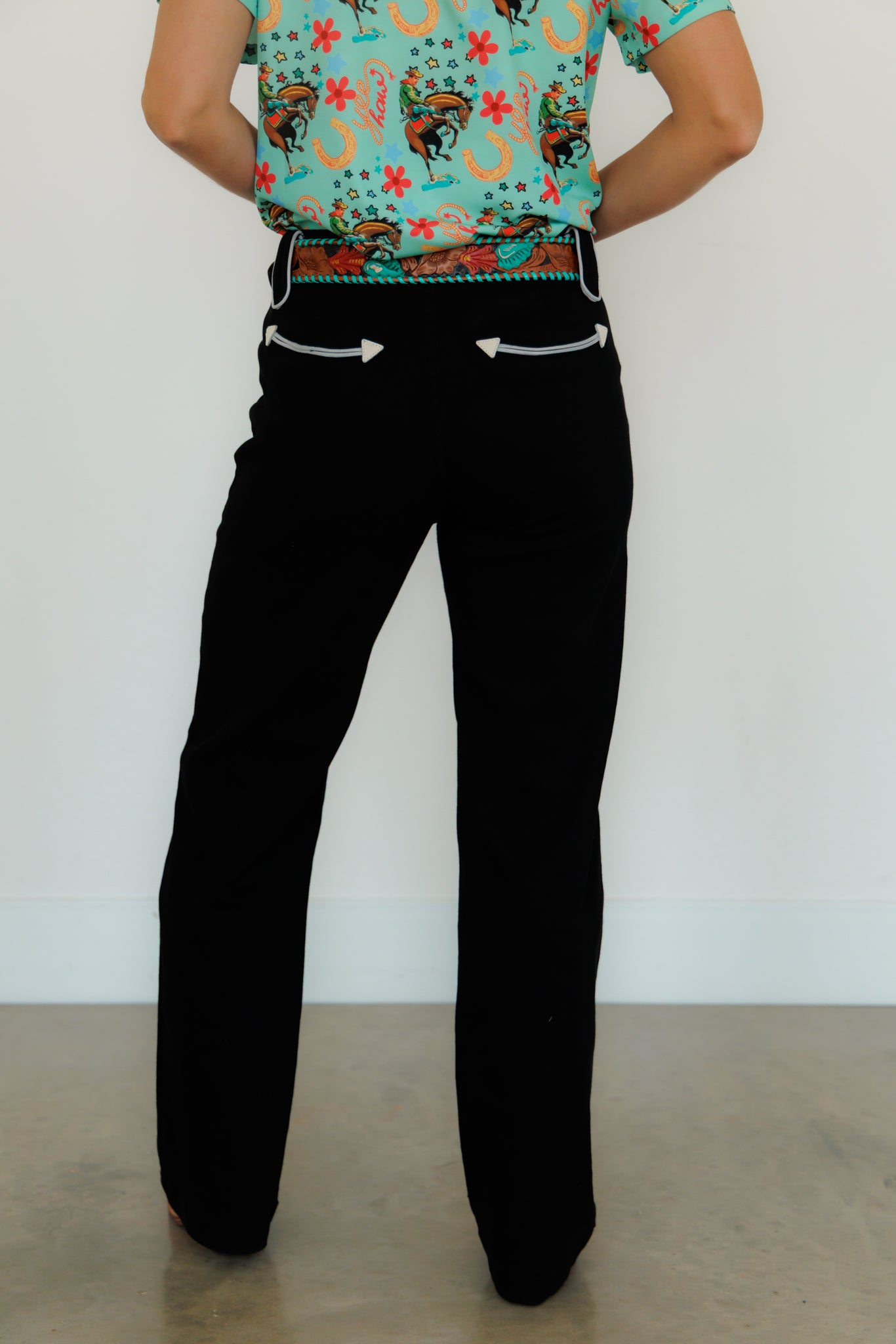 Jeans, Black Smiley  HH8800