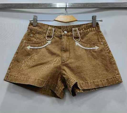 HH8400 TAN ARROW DENIM SHORTS