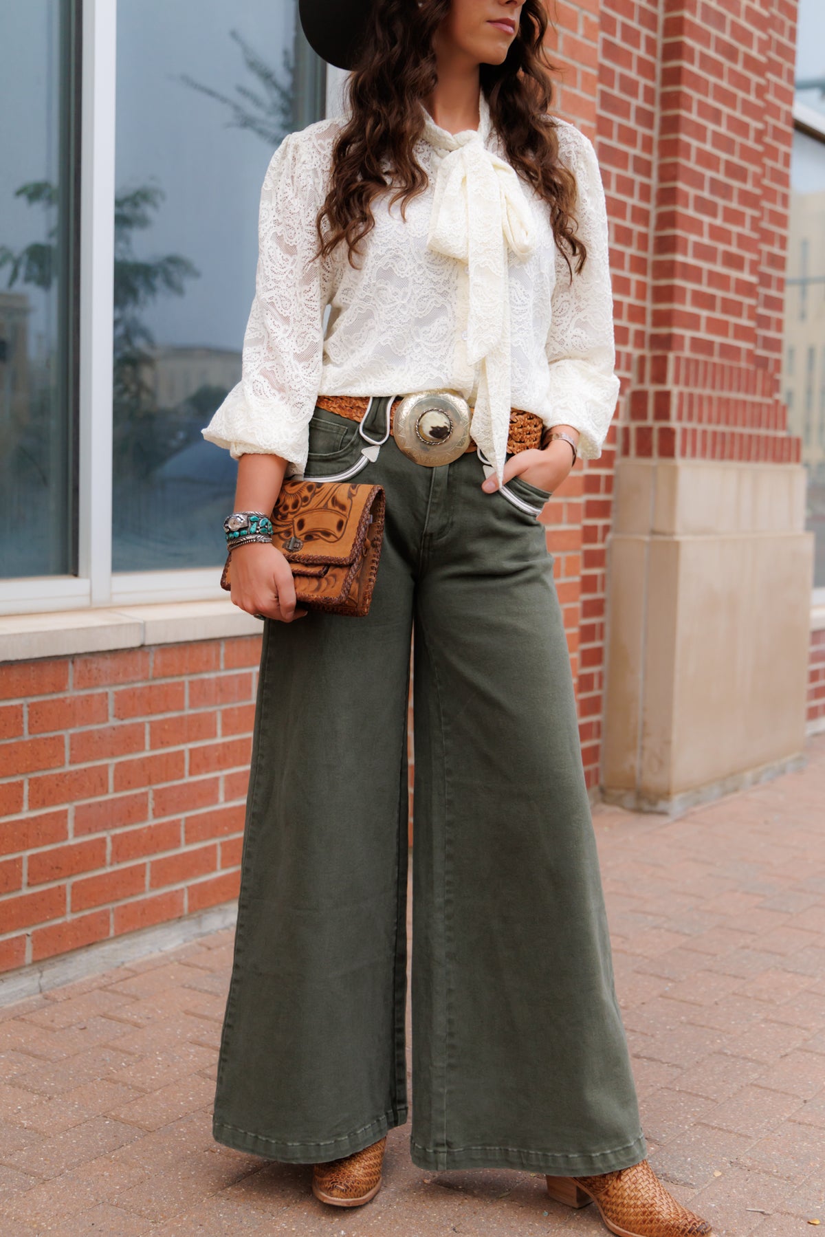 Tie Top, Lace HH2712